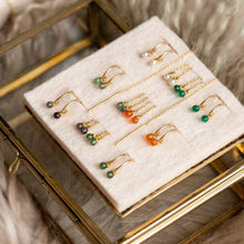 Lade das Bild in den Galerie-Viewer, MUJA JUMA Ohrringe NERISSA, Onyx, in Gold