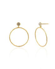 Lade das Bild in den Galerie-Viewer, MUJA JUMA Ohrstecker ROUND, Labradorit, in Gold