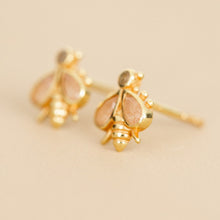Lade das Bild in den Galerie-Viewer, MUJA JUMA Ohrstecker Bumblebee,Mondstein, in Gold