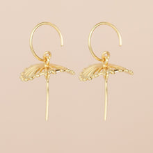 Lade das Bild in den Galerie-Viewer, MUJA JUMA Ohrringe DRAGONFLY, in Gold