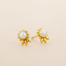 Lade das Bild in den Galerie-Viewer, MUJA JUMA Ohrstecker CRUX, in Gold