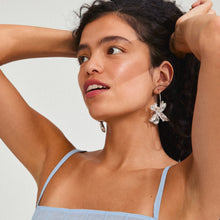 Lade das Bild in den Galerie-Viewer, PILGRIM Ohrringe DREAM, in Silber