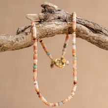 Lade das Bild in den Galerie-Viewer, MUJA JUMA Halskette Pink Aventurine, in Gold