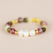 Lade das Bild in den Galerie-Viewer, MUJA JUMA Ring ELASTIC, Opal & Quarz, in Gold