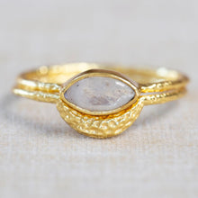 Lade das Bild in den Galerie-Viewer, MUJA JUMA Ring 's SET LUCIA,Mondstein, in Gold