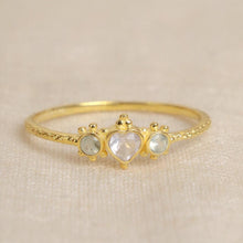 Lade das Bild in den Galerie-Viewer, MUJA JUMA Ring Guarani, Rosenquarz, in Gold