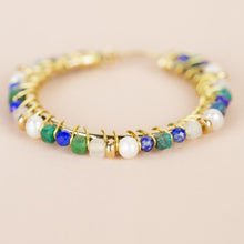 Lade das Bild in den Galerie-Viewer, MUJA JUMA Ohrringe CREOLE Lapis Lasuli, in Gold