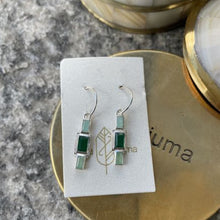 Lade das Bild in den Galerie-Viewer, MUJA JUMA Ohrringe KAIRI, Achat, in Silber