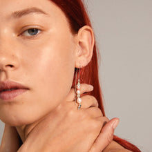 Lade das Bild in den Galerie-Viewer, PILGRIM Ohrringe ENERGETIC, in Silber