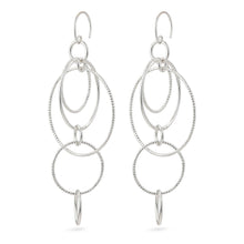 Lade das Bild in den Galerie-Viewer, Pilgrim Ohrringe FREYA, in Silber