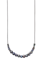 Lade das Bild in den Galerie-Viewer, SENCE Copenhagen Kette X-MAS, Tahiti grau, Perlen, hämatit plattiert