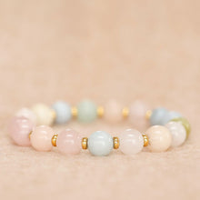 Lade das Bild in den Galerie-Viewer, MUJA JUMA Armband TALISMAN, Morganit, in Gold