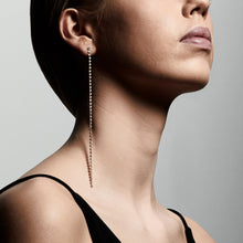 Lade das Bild in den Galerie-Viewer, Pilgrim Ohrringe FRIDA, in Gold