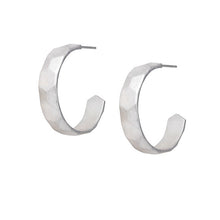 Lade das Bild in den Galerie-Viewer, SENCE Copenhagen Ohrringe, Kreolen THE TASTE, versilbert