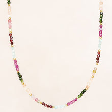 Lade das Bild in den Galerie-Viewer, MUJA JUMA Halskette TALISMAN Rubin, in Gold