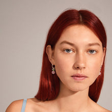 Lade das Bild in den Galerie-Viewer, Silberne Ohrringe mit grünen und rosanen Halbedelsteinen