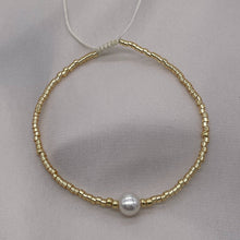 Lade das Bild in den Galerie-Viewer, GLAM & GLORY Festival Miyuki Armband Gold, in Gold