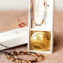 Lade das Bild in den Galerie-Viewer, MUJA JUMA Armband Turquoise and Pearl, in Gold