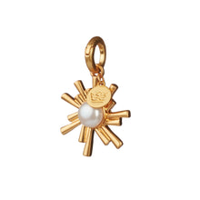 Lade das Bild in den Galerie-Viewer, SENCE Copenhagen Anhänger Charm CURIOUS, in Gold
