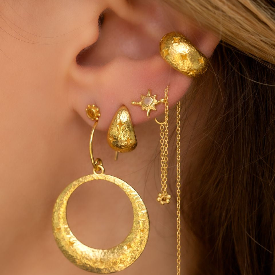 MUJA JUMA Ohrringe Creole Callisto, in Gold