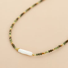 Lade das Bild in den Galerie-Viewer, MUJA JUMA Halskette MIXED, Tigerauge &amp; Turmalin, in Gold
