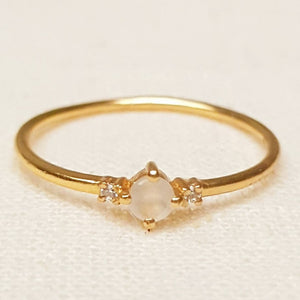 MUJA JUMA Ring MARIN, Mondstein, in Gold