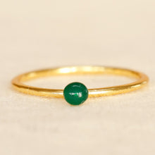 Lade das Bild in den Galerie-Viewer, MUJA JUMA Ring NERISSA, Grün, in Gold
