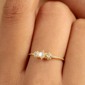 MUJA JUMA Ring  Guarani, Perle & Mondstein, in Gold