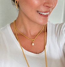 Lade das Bild in den Galerie-Viewer, SENCE Copenhagen Kette AMELIE TWISTED, in Gold
