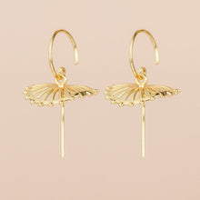 Lade das Bild in den Galerie-Viewer, MUJA JUMA Ohrringe DRAGONFLY, in Gold
